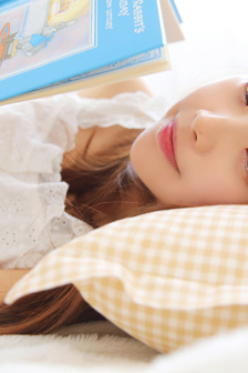 未婚女子